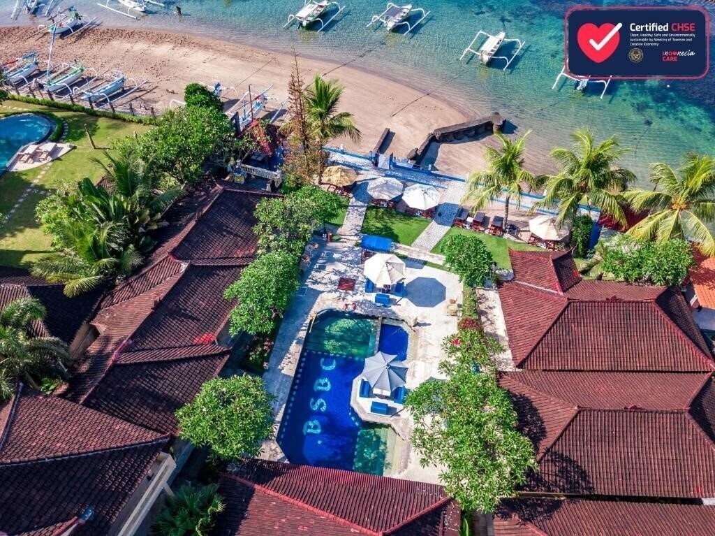 Готель Bali Shangrila Beach Club 3*