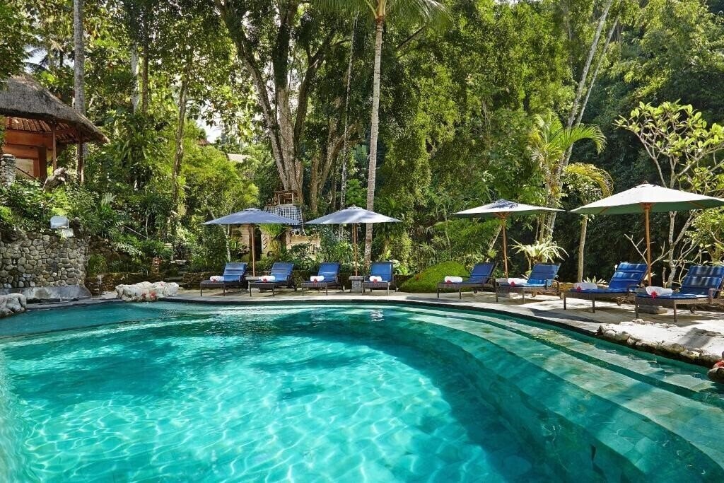 Готель Tjampuhan & SPA 3*