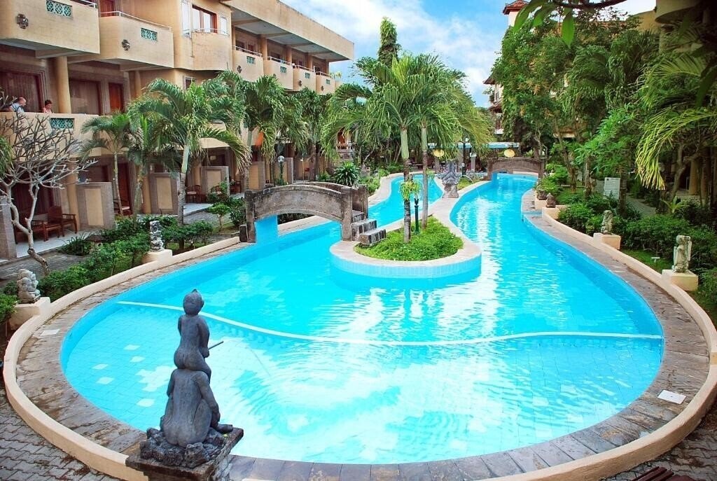 Готель Melasti Beach Resort 3*