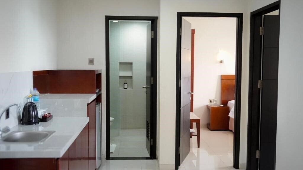 Фотографія Grand Kuta Hotel & Residence 3*