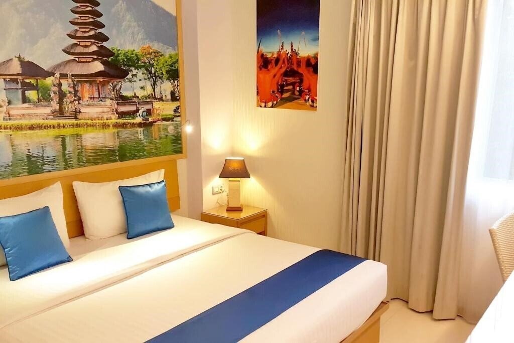 Фото Rhadana Hotel 3*