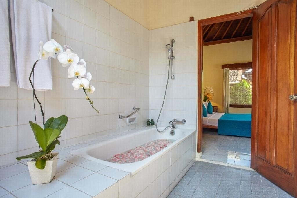 Фото Puri Bagus Candidasa 3*