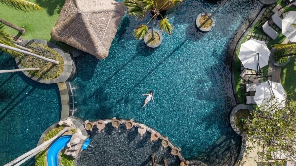Фото Holiday Inn Resort Bali Benoa 5*