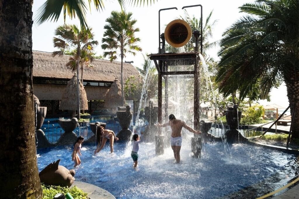 Картинка Holiday Inn Resort Bali Benoa 5*