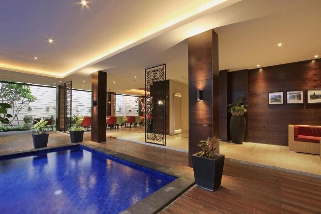 Картинка Ohana Hotel Kuta 3*