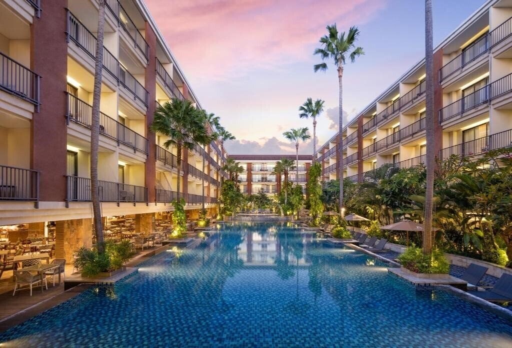 Фото Anathera Resort Kuta 4*