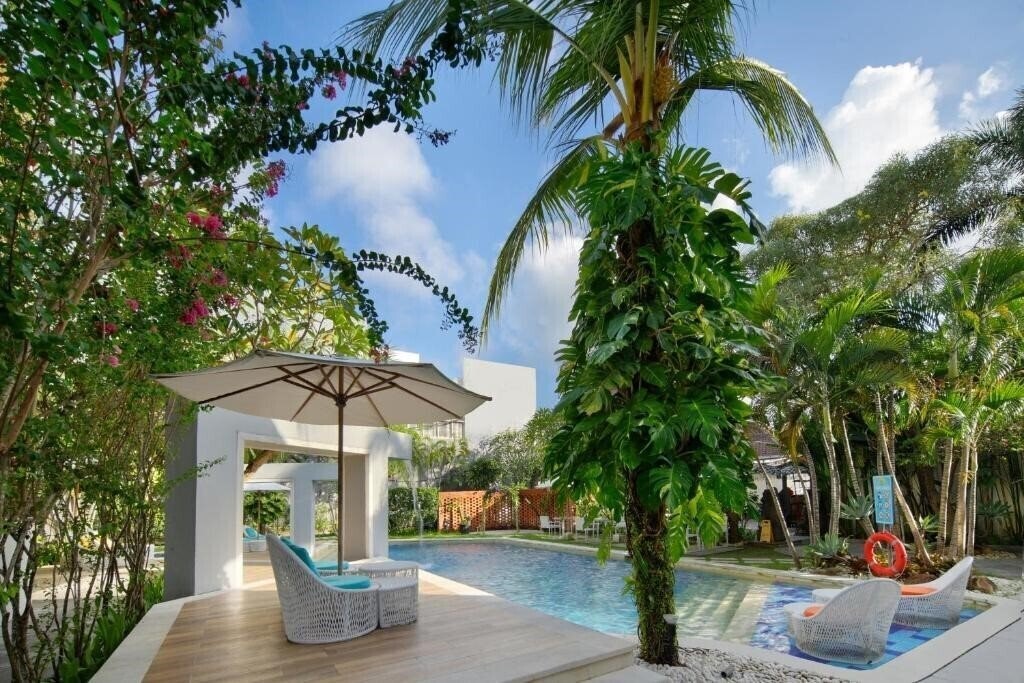 Картинка 18 Suite Villa Loft At Kuta 4*