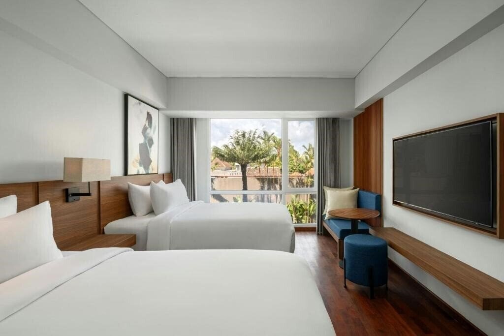 Фото Mercure Bali Harvestland Kuta 4*