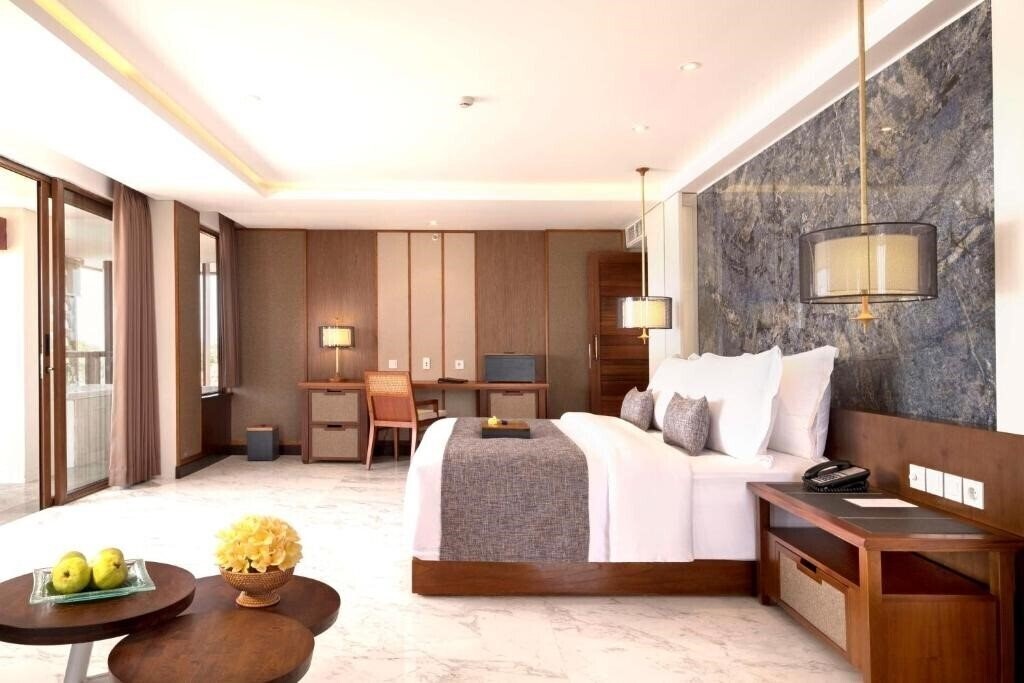 Фотографія The Bandha Hotel & Suites 5*