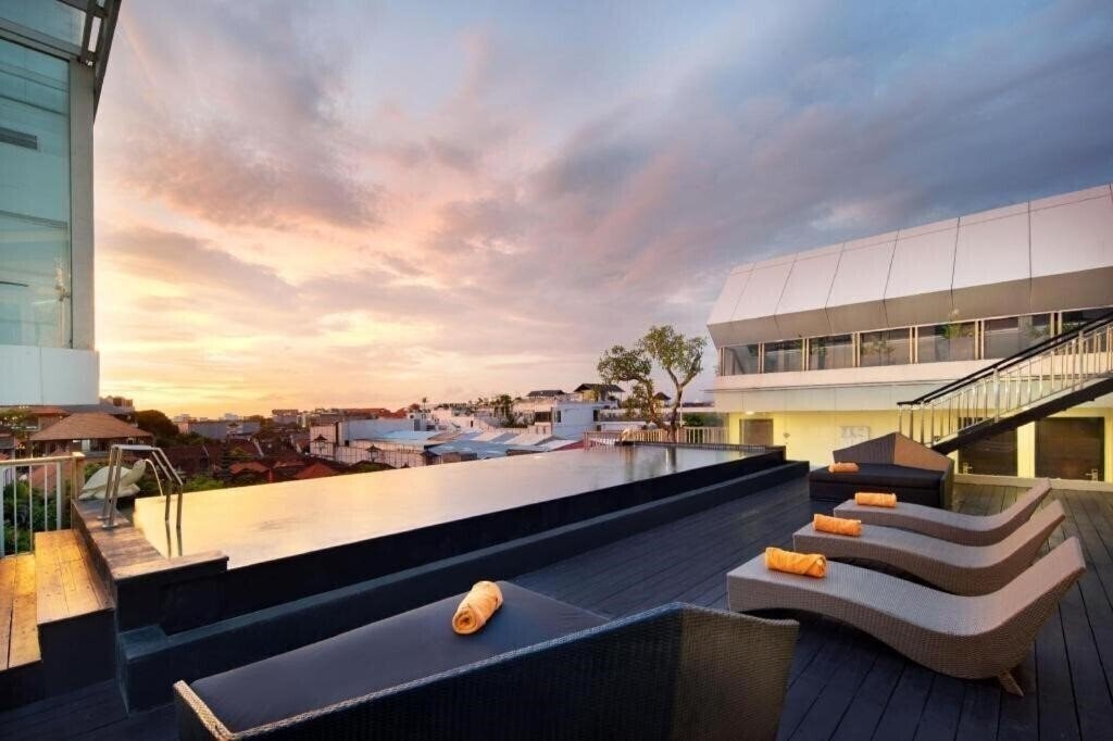 Фото Fashion Legian Hotel 4*