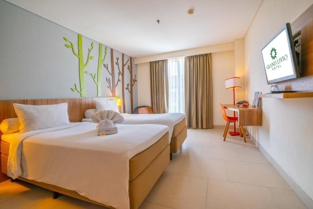 Фото Grand Livio Hotel 3*