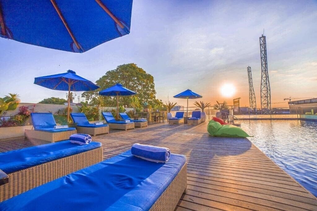 Изображение J4 Hotels Legian 4*