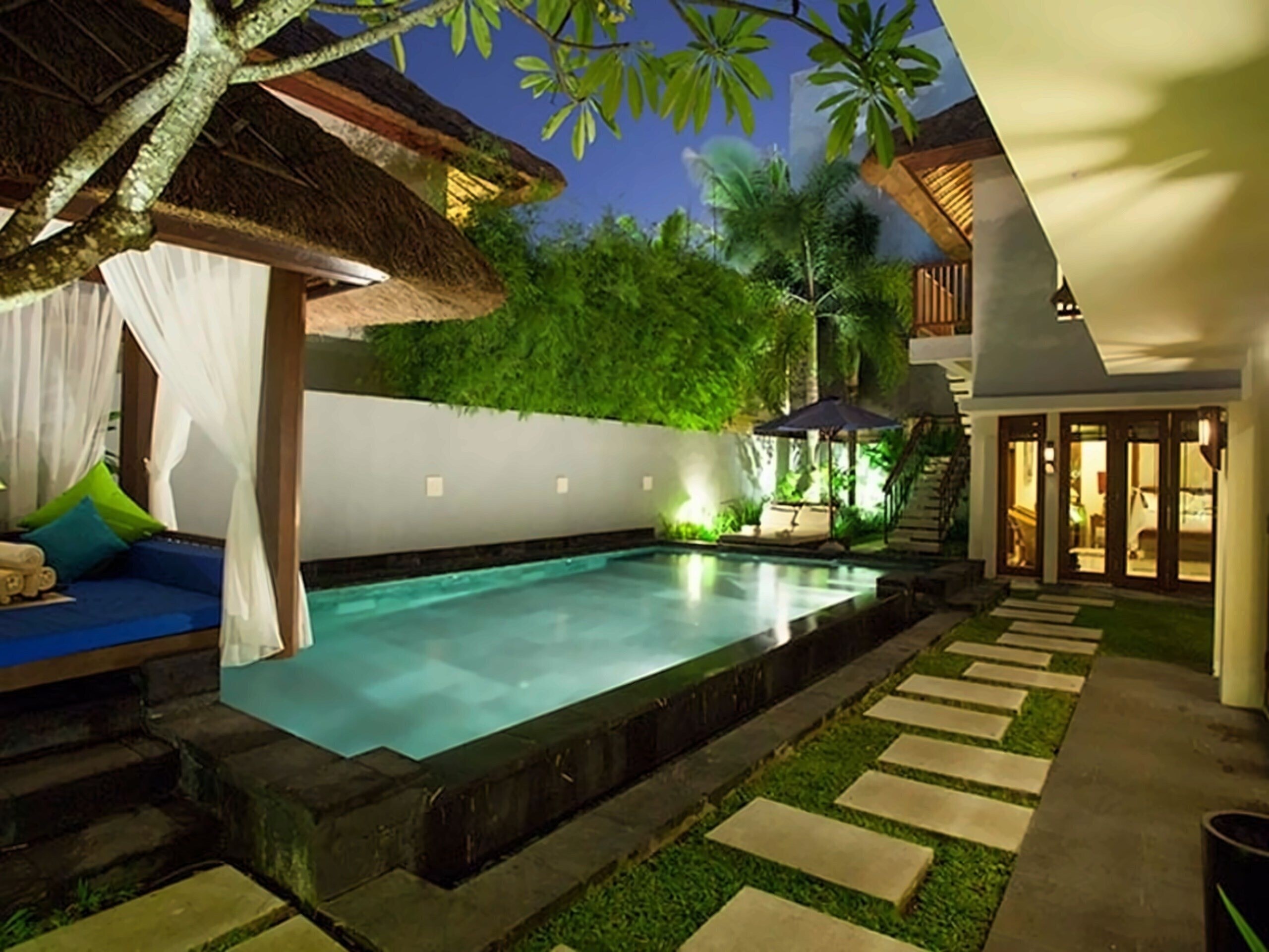Готель Bali Baliku 4*