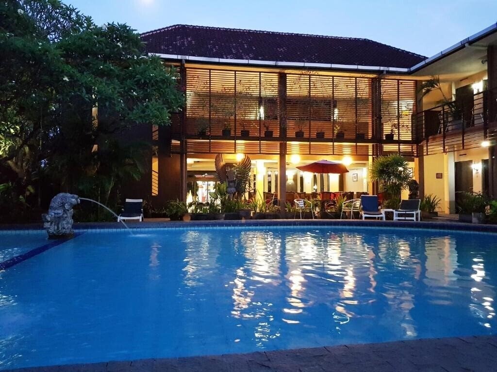 Готель Sanur Agung 2*