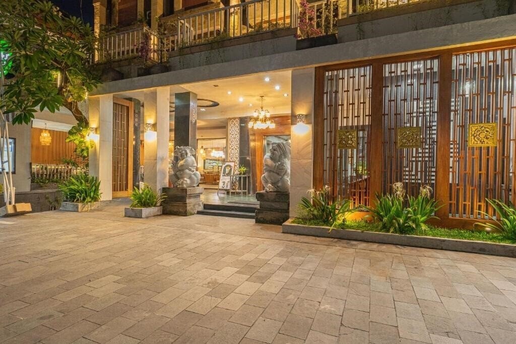 Отель Nirmala Hotel Jimbaran 3*