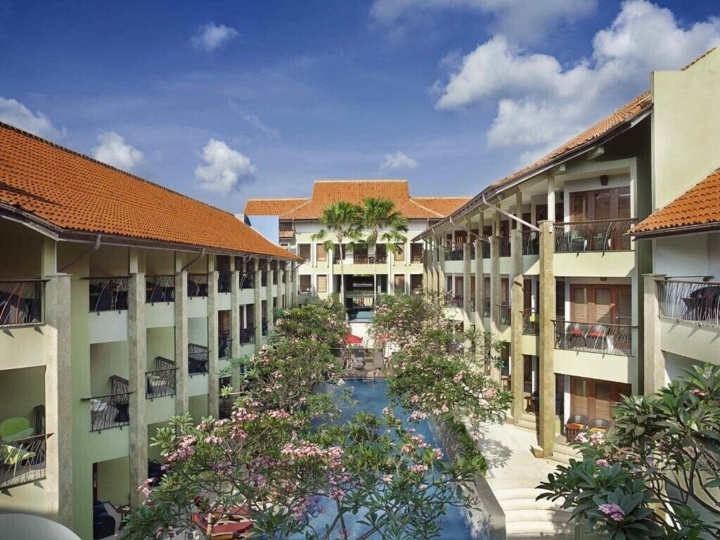 Картинка Ibis Styles Bali Kuta Legian 3*