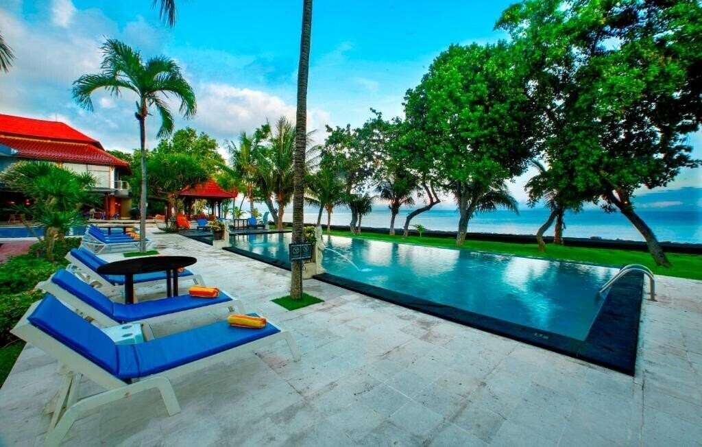 Отель Puri Saron Baruna Beach Cottages 1*