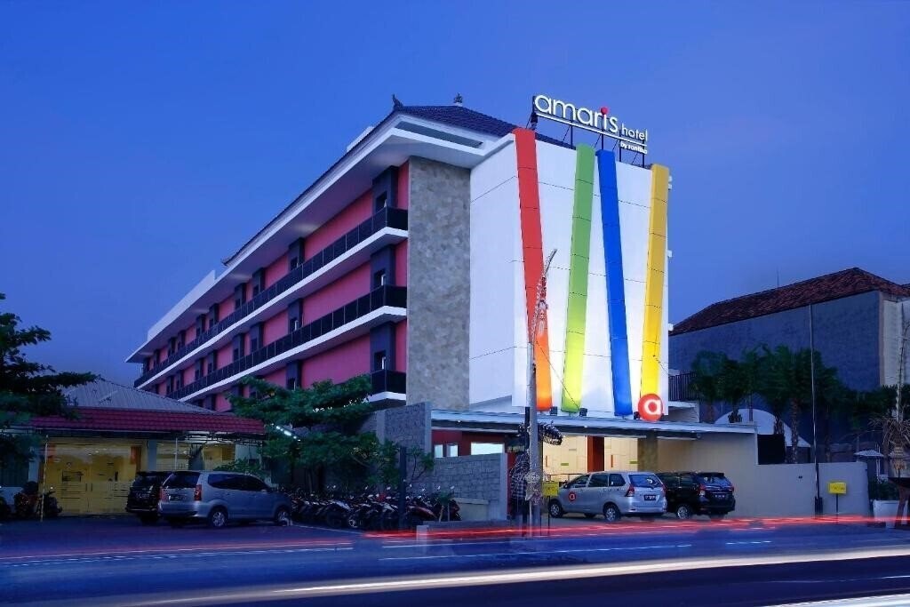 Готель Amaris Hotel Dewi Sri 2*