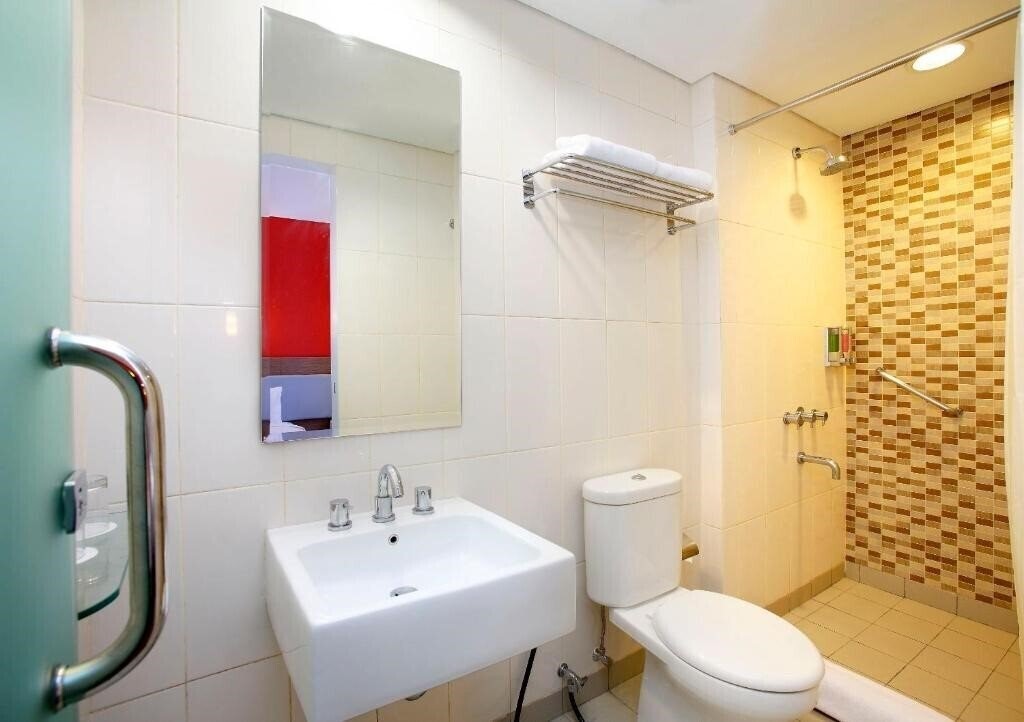 Фотографія Amaris Hotel Dewi Sri 2*