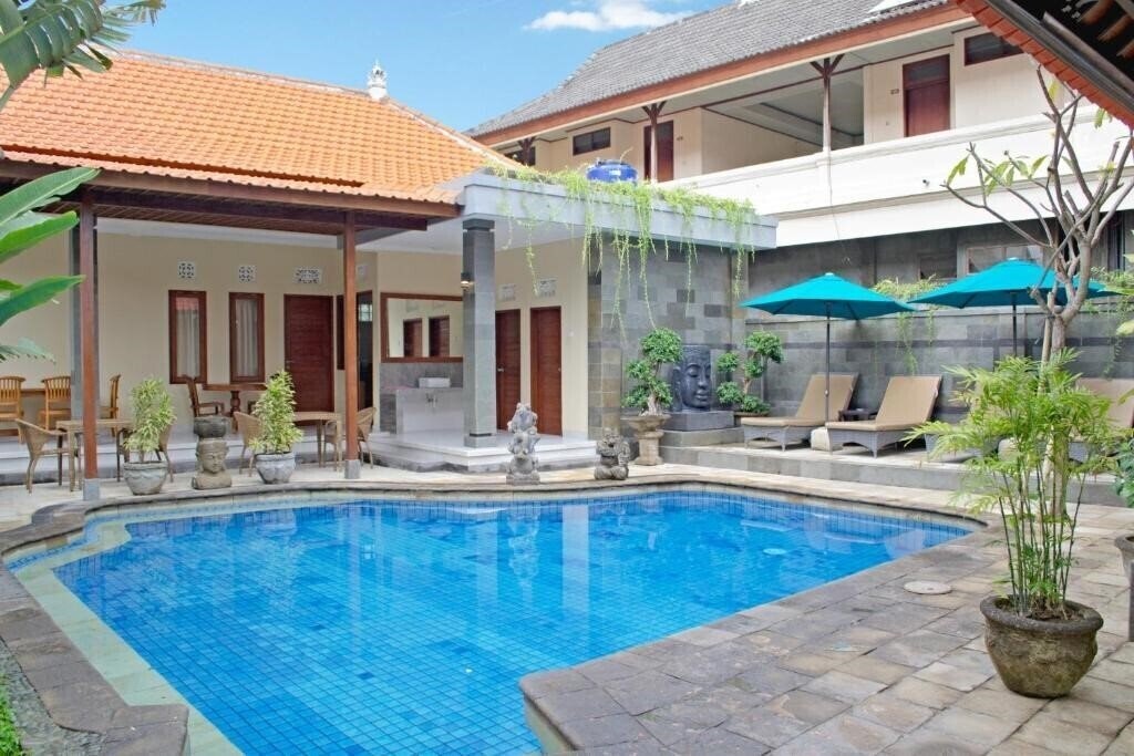Готель Flamboyan Hotel 3*