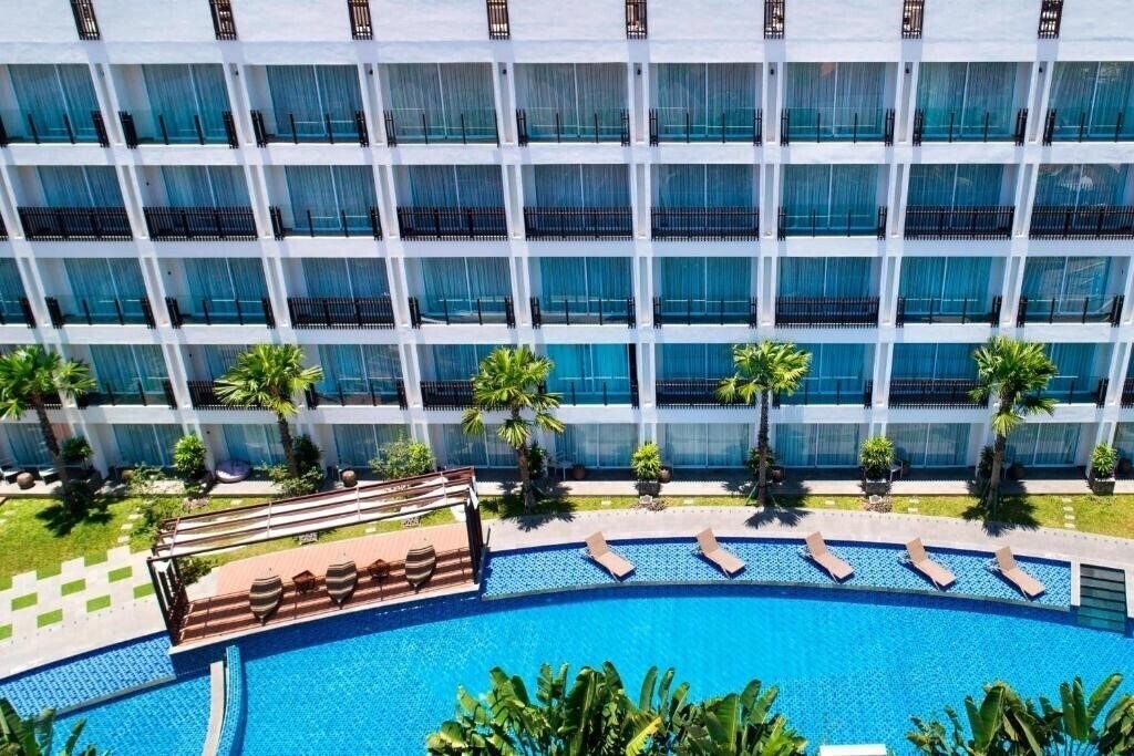 Отель Fairfield by Marriott Bali Legian 4*
