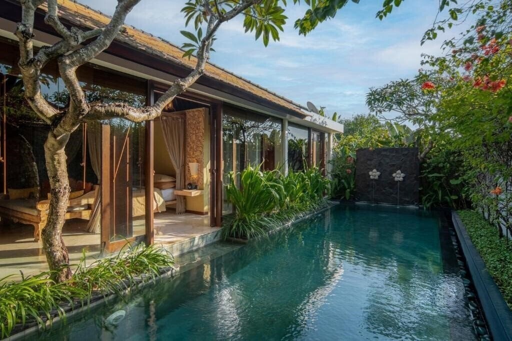 Фото The Royal Purnama 5*