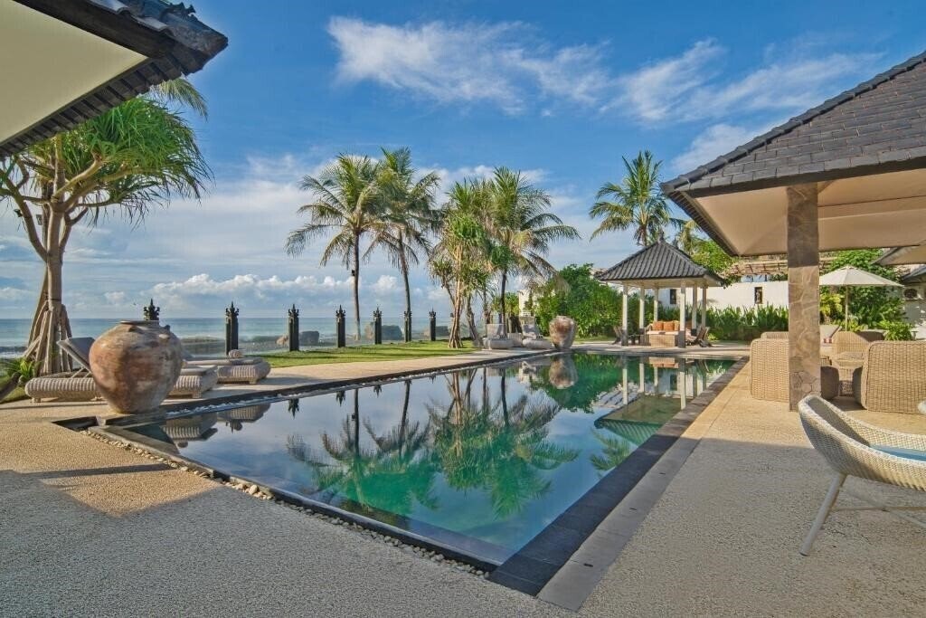 Отель The Royal Purnama 5*