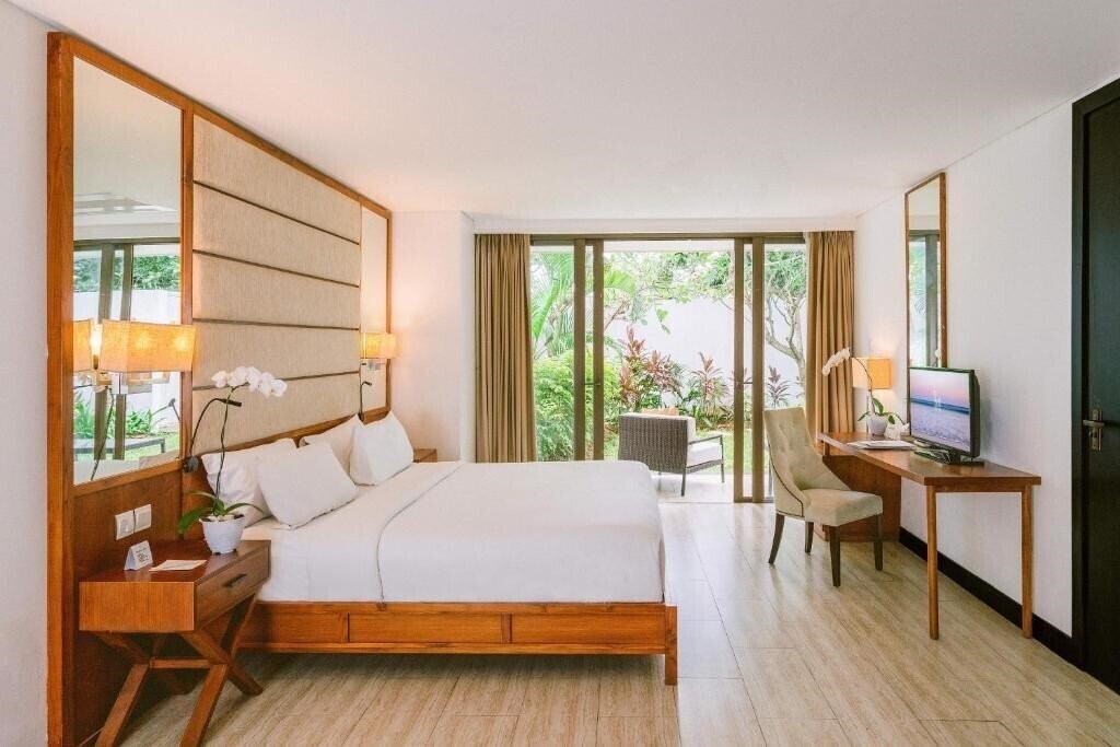 Фото Lv8 Resort Canggu Bali 5*