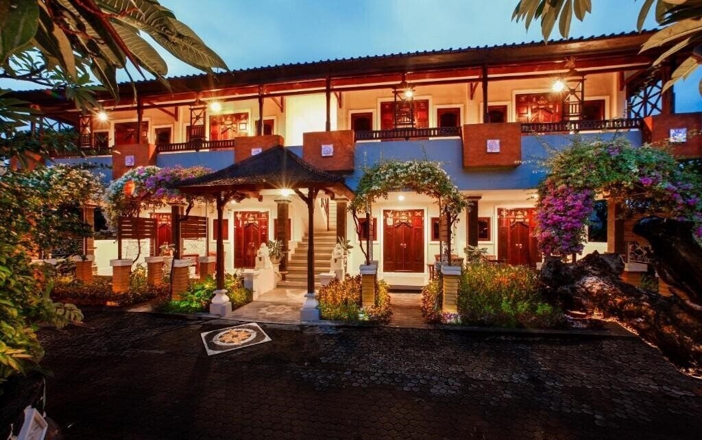 Зображення Bali Taman Beach Resort 3*