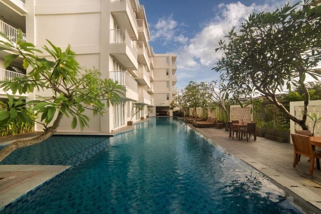 Готель Paragon Hotel Seminyak 4*