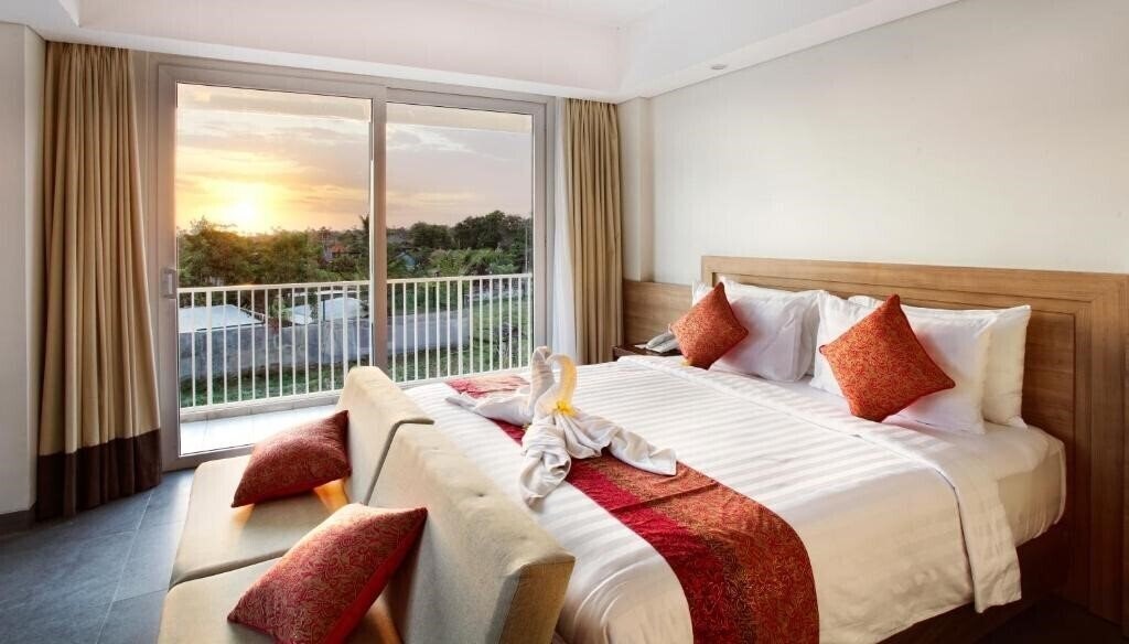 Фото Paragon Hotel Seminyak 4*