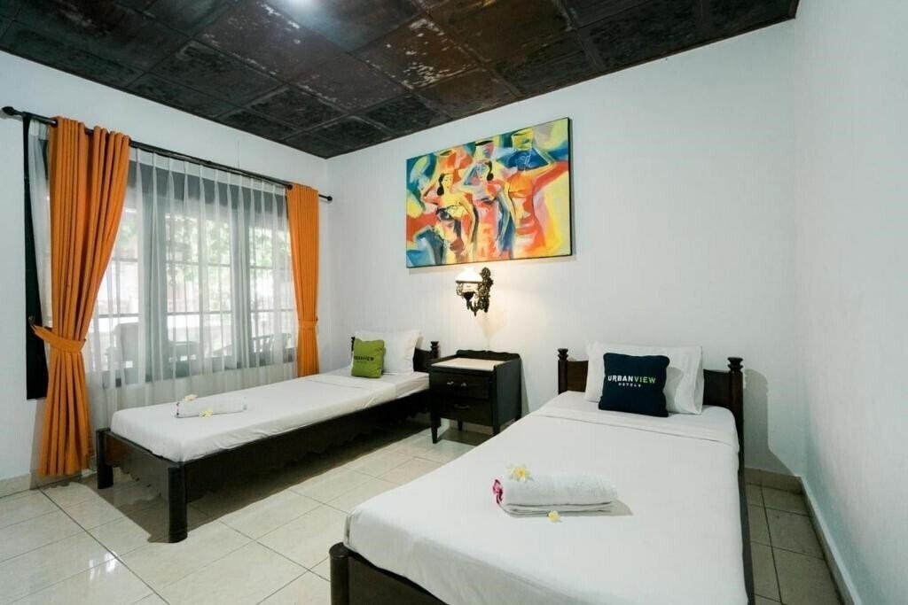 Готель Ananda Beach Hotel Sanur 2*
