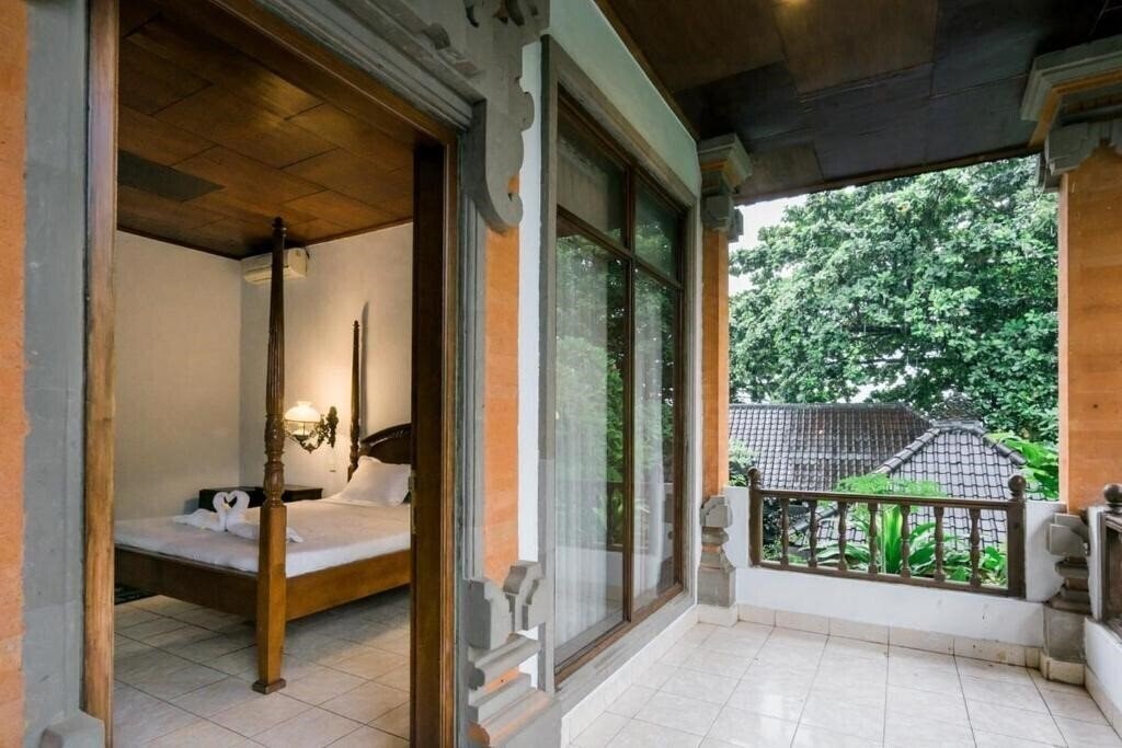 Фото Ananda Beach Hotel Sanur 2*
