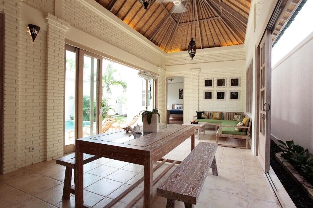 Фото Artemis Villa 4*