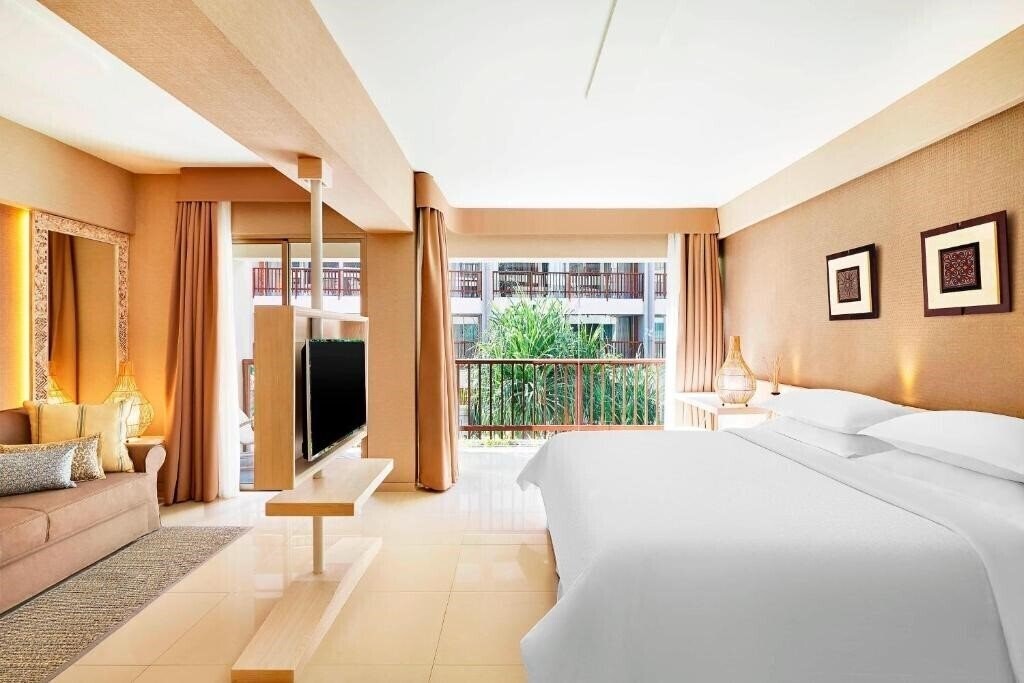 Фото Four Points by Sheraton Kuta 4*