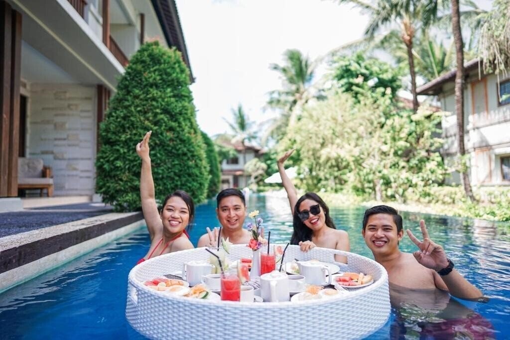Зображення Grand Whiz Hotel Nusa Dua Bali 4*