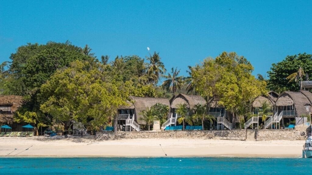 Отель Hai Tide Beach Resort 4*