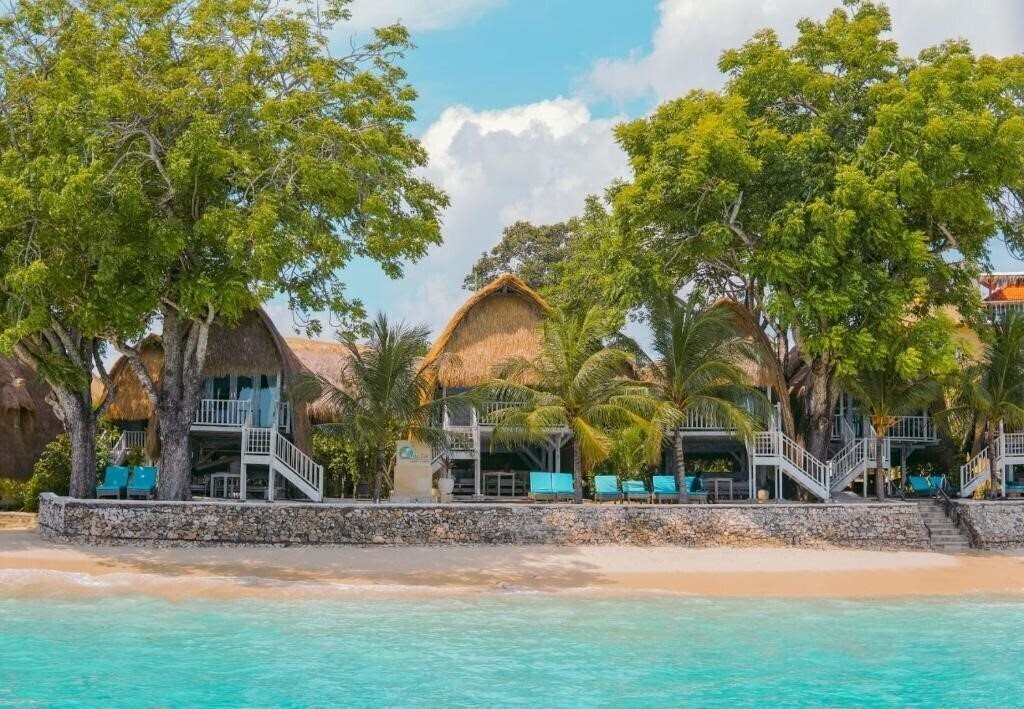 Отель Hai Tide Beach Resort 4*