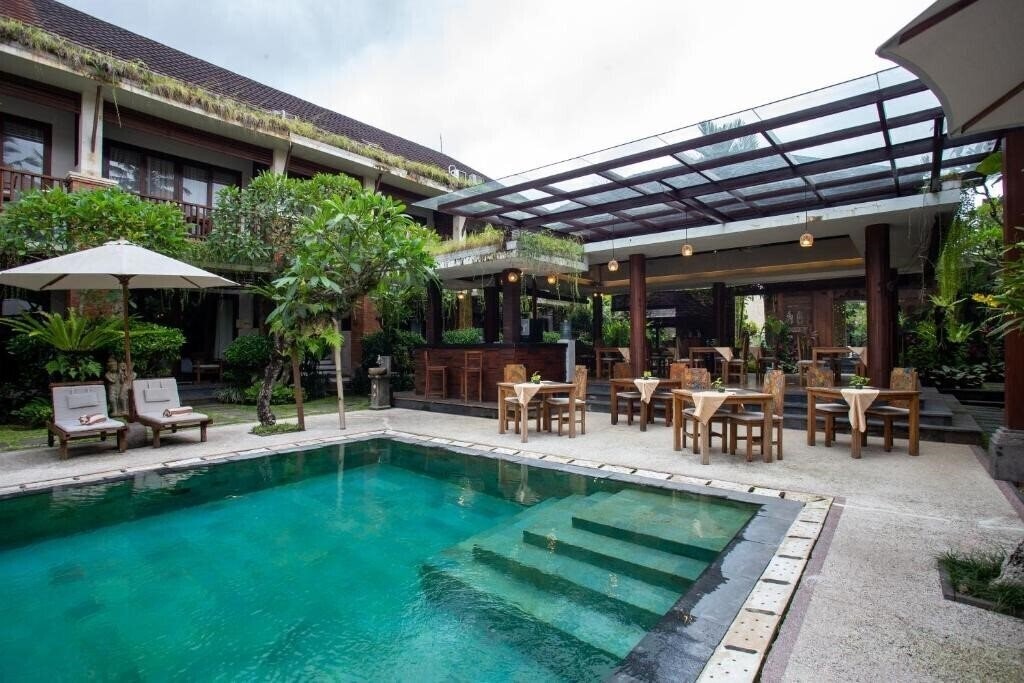 Изображение Awatara Boutique Resort Ubud 4*
