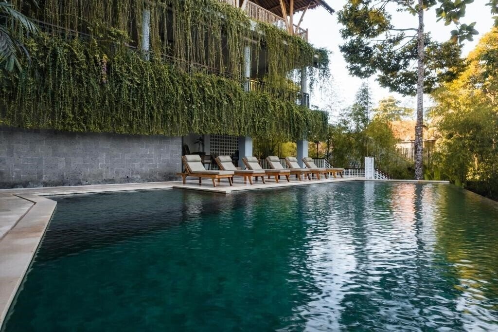 Готель Dinara Ubud 4*