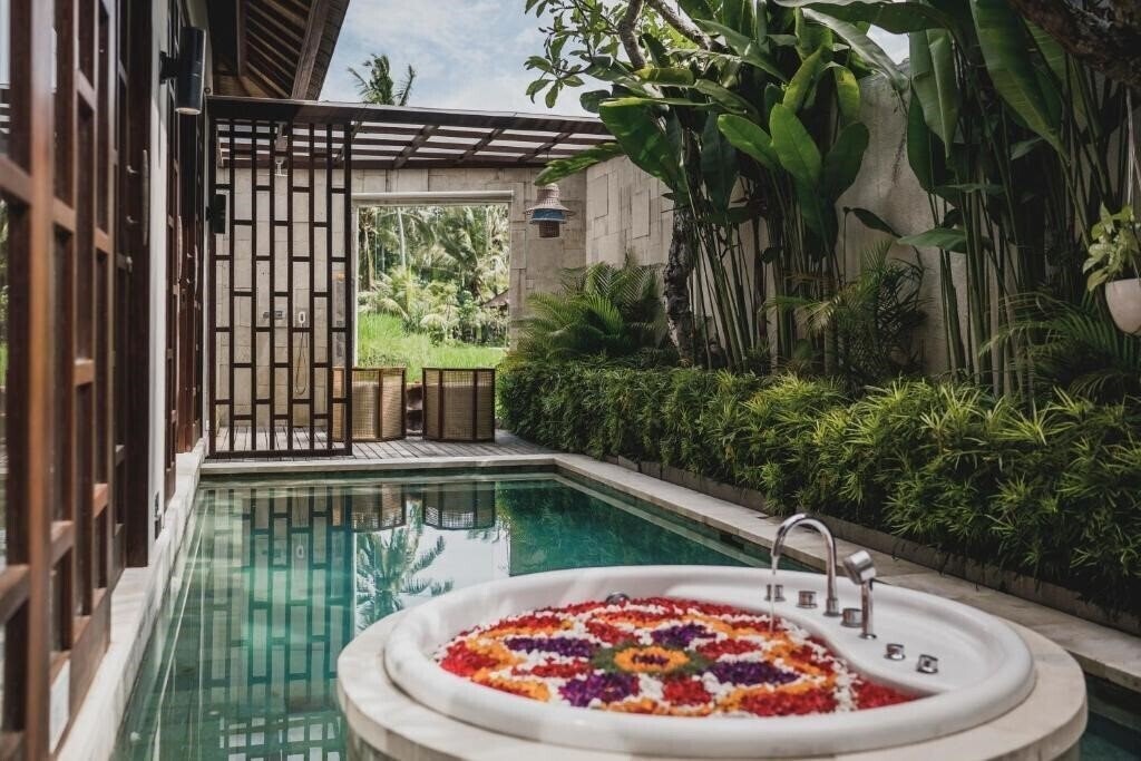 Фотографія Asvara Villa Ubud 5*