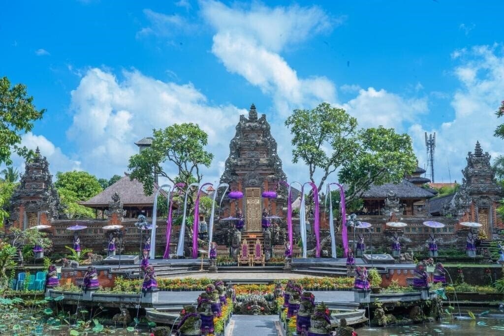 Отель Puri Saraswati Dijiwa Ubud 4*