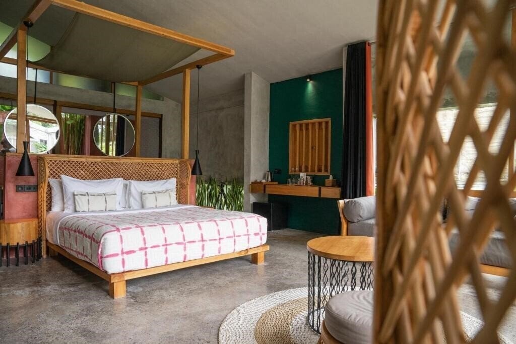 Картинка Shore Amora Canggu 4*