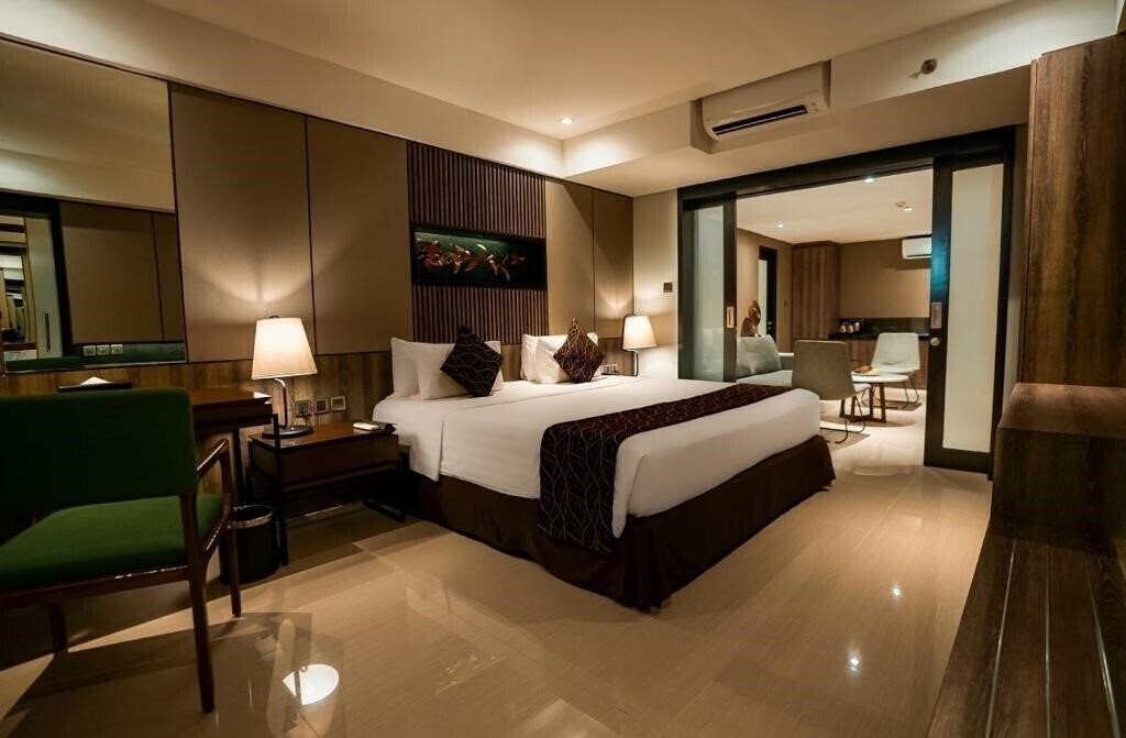 Фото The Nest Hotel Nusa Dua 5*
