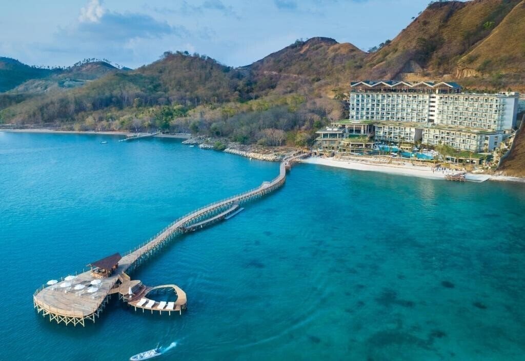 Картинка Ayana Komodo Waecicu Beach 5*