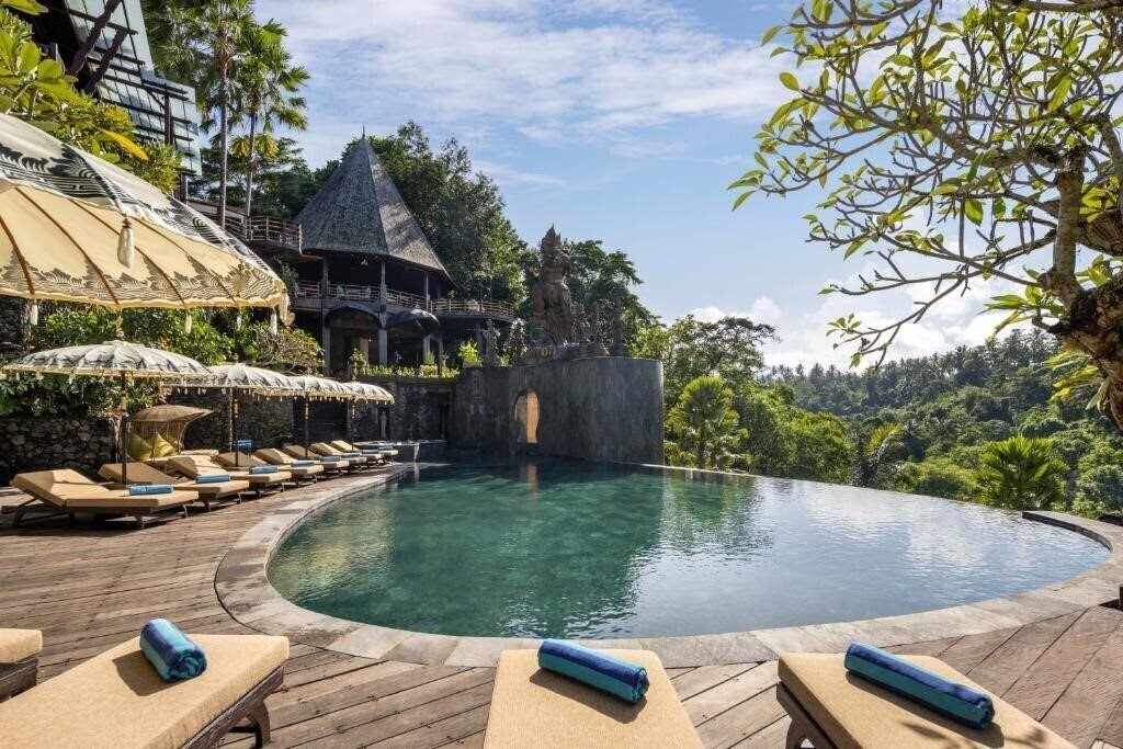 Фото The Kayon Valley Resort 5*