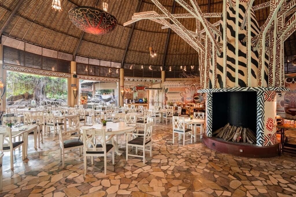 Фотографія Mara River Safari Lodge 3*