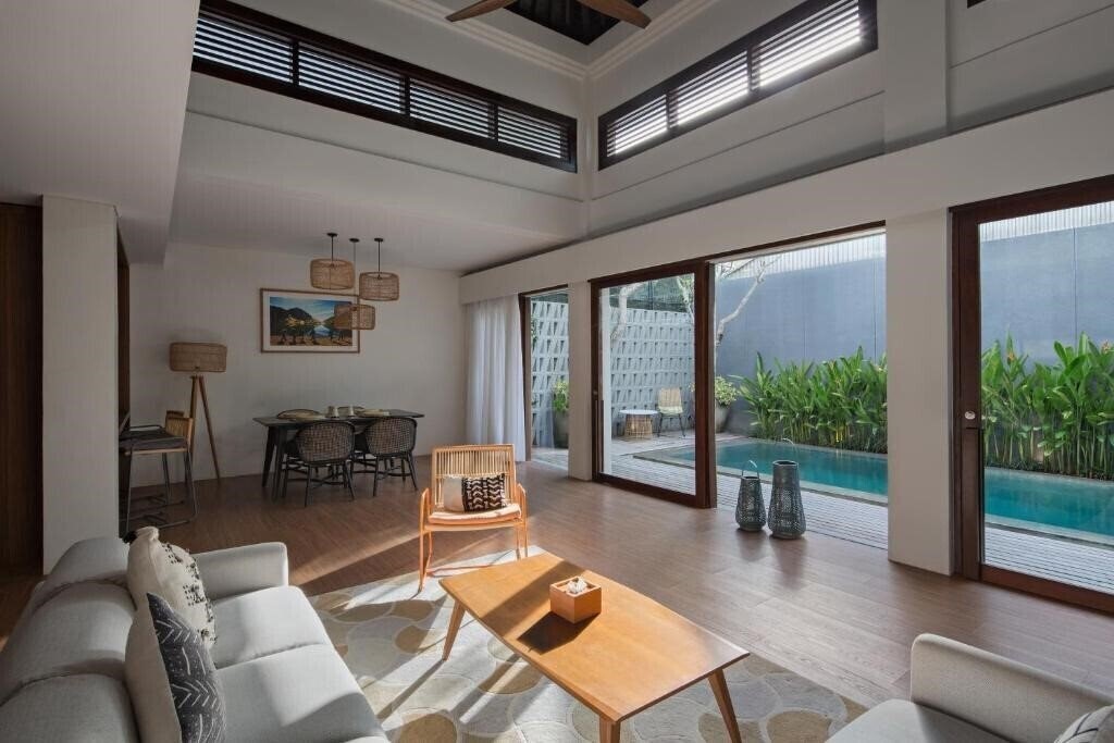 Готель The Kemilau Hotel & Villa Canggu 3*