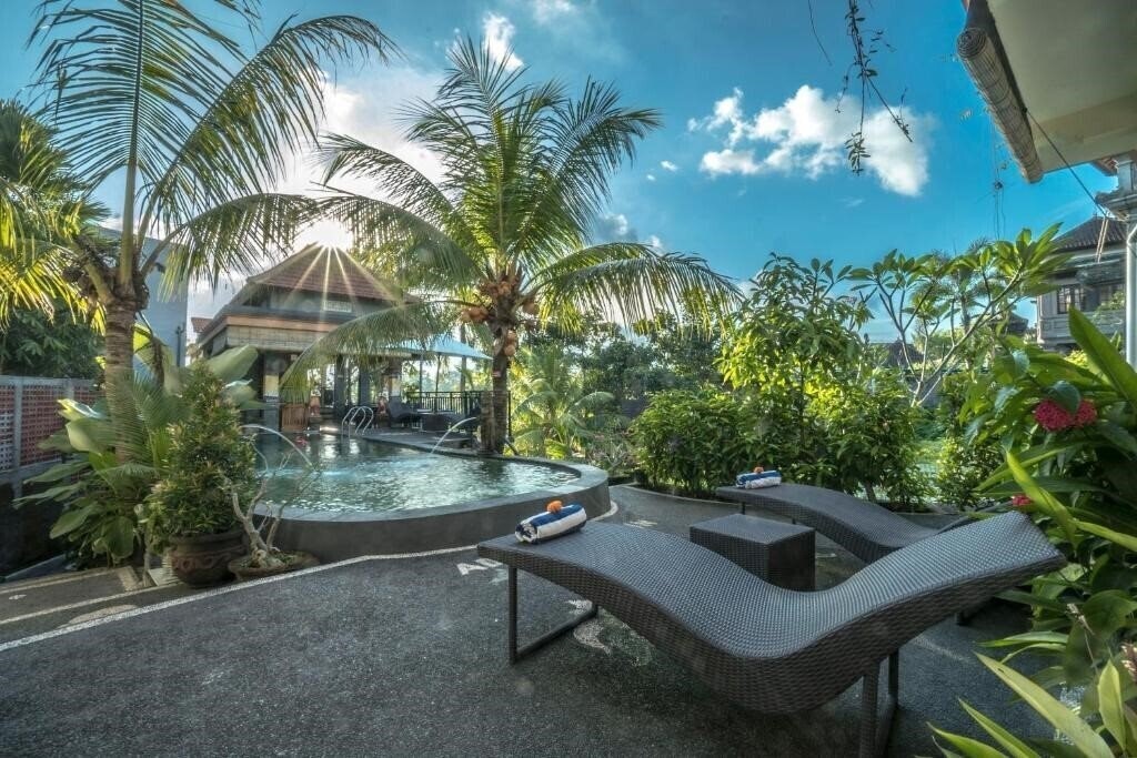 Отель Adi Bisma Inn Ubud 3*