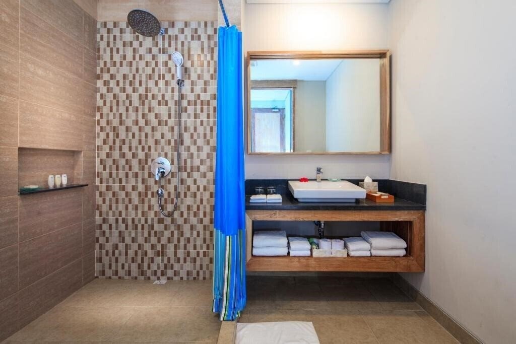Фотография Mahagiri Resort Nusa Lembongan 5*